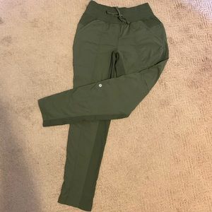 Women’s Lululemon Pants